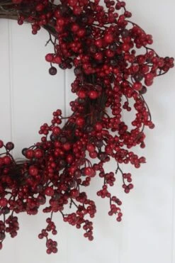 Faux Red Winter Berries Wreath 7 Faux Red Winter Berries Wreath -Pretty Little Home 4IMG 6754 2