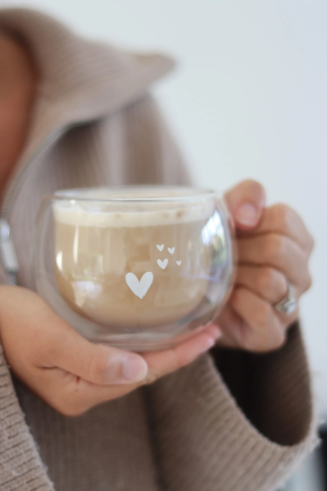 Round Double Wall Glass Mug White – Dream Hearts 2 Round Double Wall Glass Mug White – Dream Hearts - Image 2