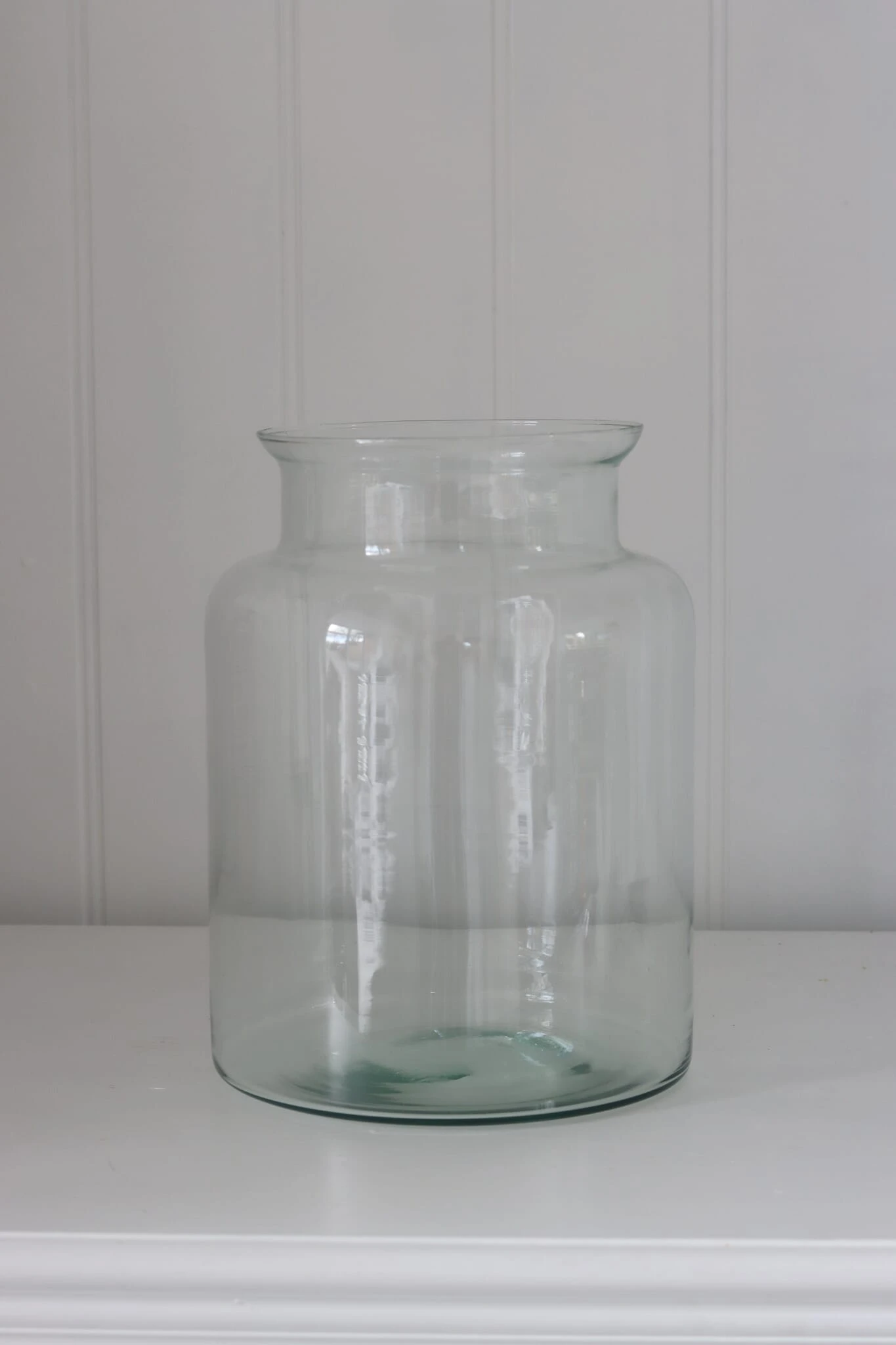 Glass Vase – Medium 4 Glass Vase – Medium - Image 4