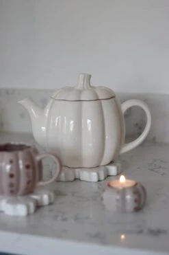 Pumpkin Tea Pot – Speckled