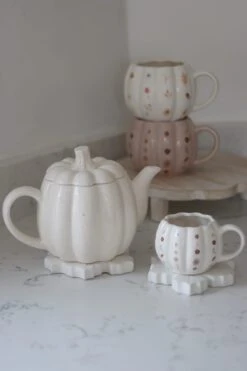 Pumpkin Tea Pot – Speckled -Pretty Little Home IMG 0621 2