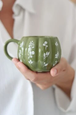 Mini Pumpkin Mug – Autumnal Green Floral Art 3