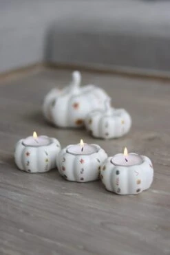 Set Of 3 Pumpkin Tea Light Holders – White Floral -Pretty Little Home IMG 0849 2