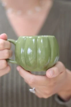 Mini Pumpkin Mug – Autumnal Green