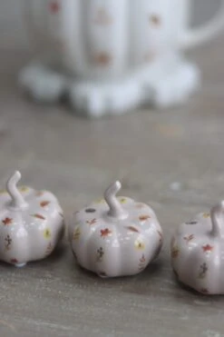 Ceramic Pumpkin Autumn Floral – Tiny 4PC -Pretty Little Home IMG 1022 2