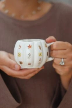Mini Pumpkin Mug – White Autumn Art