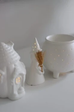 LED Ceramic Cauldron -Pretty Little Home IMG 1048 2