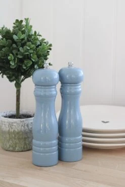 Blue Salt & Pepper Mills – Classic Design