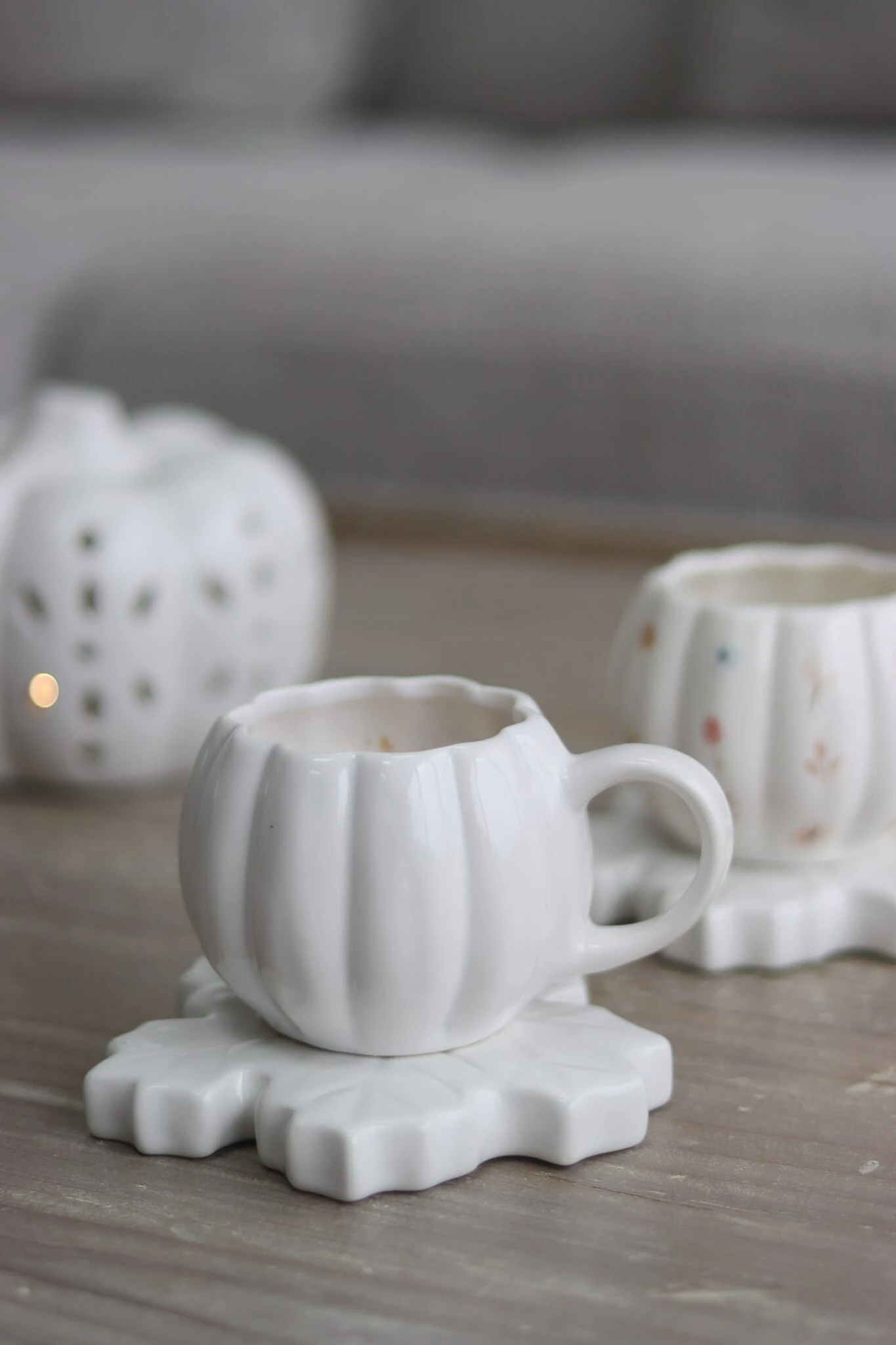 Mini Pumpkin Mug – White 1 Mini Pumpkin Mug – White
