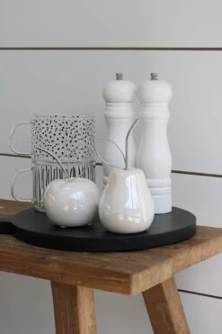 Round Black Chopping Board – Medium 9 Round Black Chopping Board – Medium -Pretty Little Home IMG 1196 1 1