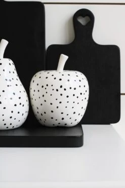 Square Black Chopping Board – Large -Pretty Little Home IMG 1659