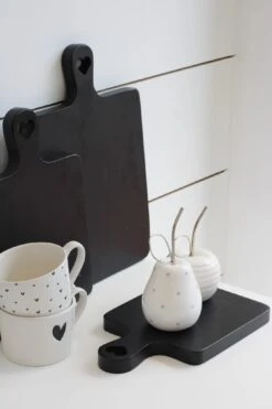 Square Black Chopping Board – Medium -Pretty Little Home IMG 1672 2