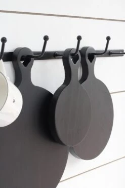 Round Black Chopping Board – Large -Pretty Little Home IMG 1717 1