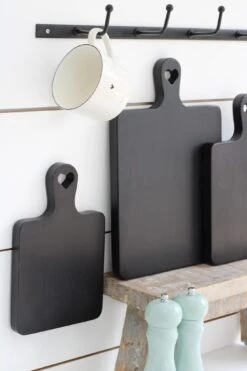 Chopping Board Set – Heart Handled Square Black -Pretty Little Home IMG 1772 1