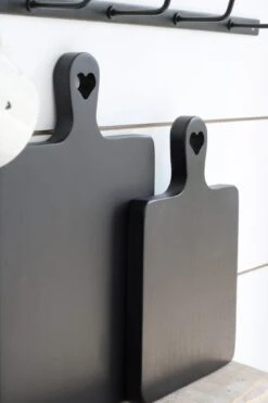 Chopping Board Set – Heart Handled Square Black -Pretty Little Home IMG 1777 1
