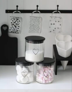 Set 3 Bamboo Storage Jars – Single Heart Black Lid 600ml