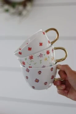 Irregular Flower Mug- Pink Daisy