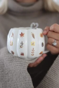 Large Pumpkin Mug – Autumn Flowers