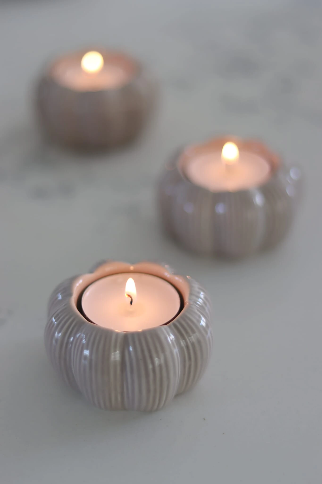 Set Of 3 Ceramic Pumpkin Tea Light Holders – Autumn 4 Set Of 3 Ceramic Pumpkin Tea Light Holders – Autumn - Image 4