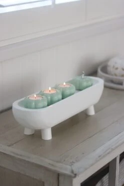 Paulownia Tray On Legs – White -Pretty Little Home IMG 5640 2