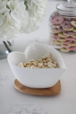 Heart Serving Bowl – Natural -Pretty Little Home IMG 6529