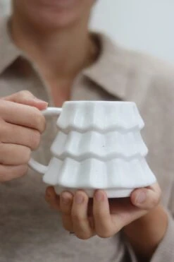 Ceramic Christmas Tree Mug – Matt White -Pretty Little Home IMG 6806 2