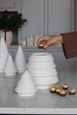 Scalloped Ceramic Christmas Tree – Jar