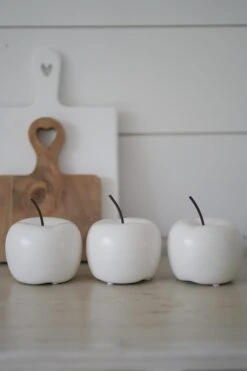 Ceramic Apples Matt White