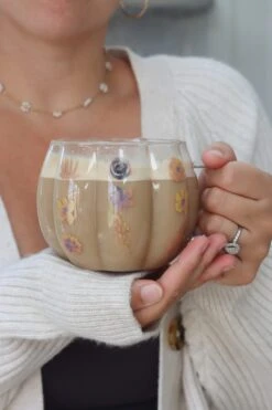 XL Glass Pumpkin Mug – Floral