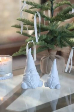 Set Of 2 Sitting Gonks