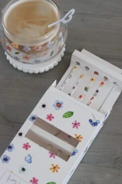 Set Of 4 Glass Straws – Floral -Pretty Little Home gsIMG 9376 2