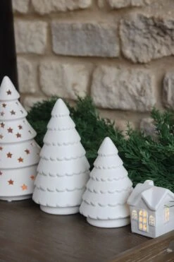 Scalloped Ceramic Christmas Tree – Medium -Pretty Little Home msimage00116