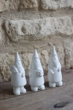 Set Of 3 Ceramic Santas -Pretty Little Home sanimage00015