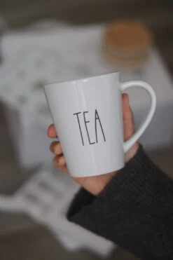 Tea Lover Gift Box -Pretty Little Home tlimage00031