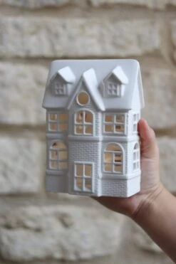 Large LED Winter House Style 1