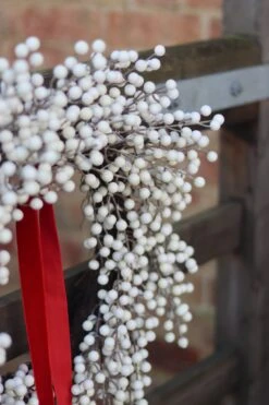 Faux White Winter Berries Wreath -Pretty Little Home wwimage00063